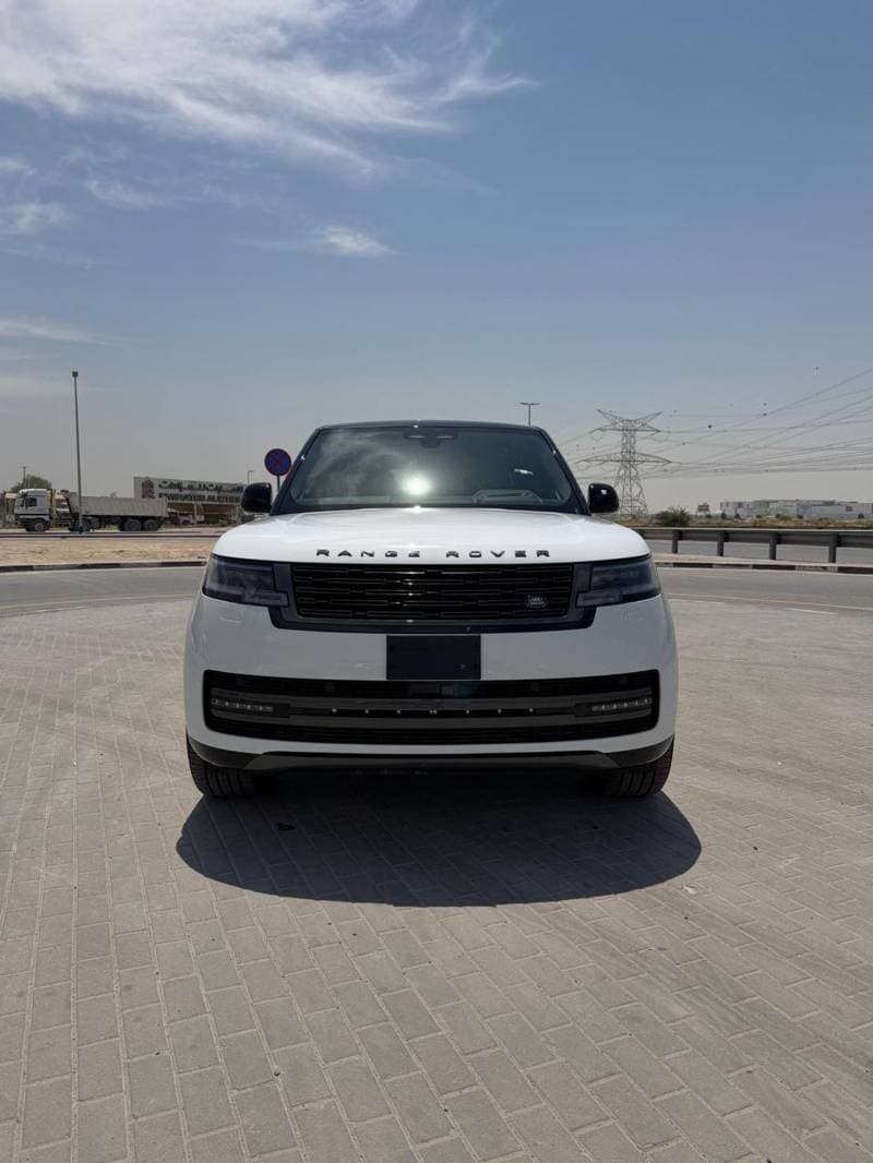 2025 Land Rover Range Rover SE