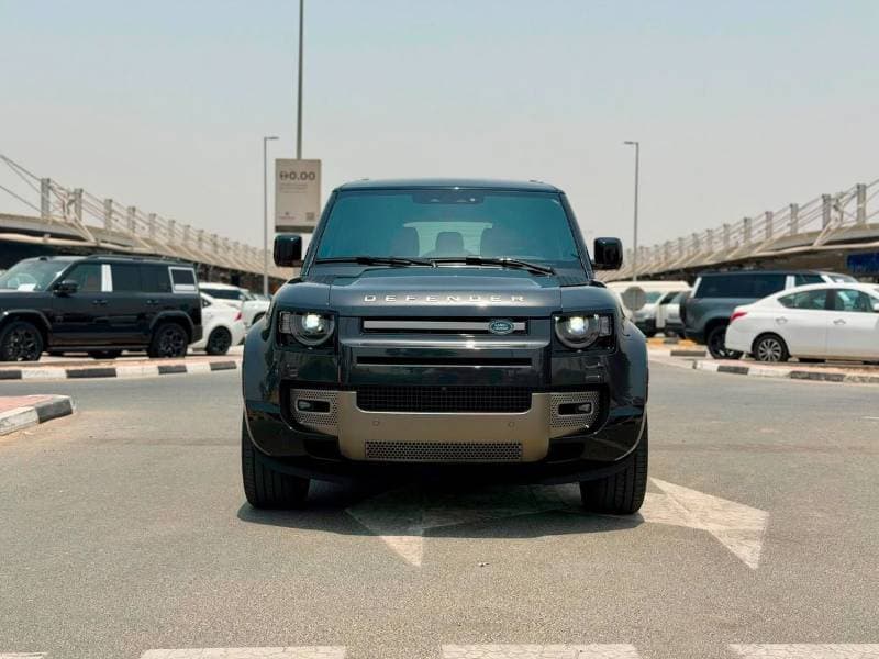 2025 Land Rover Defender P400
