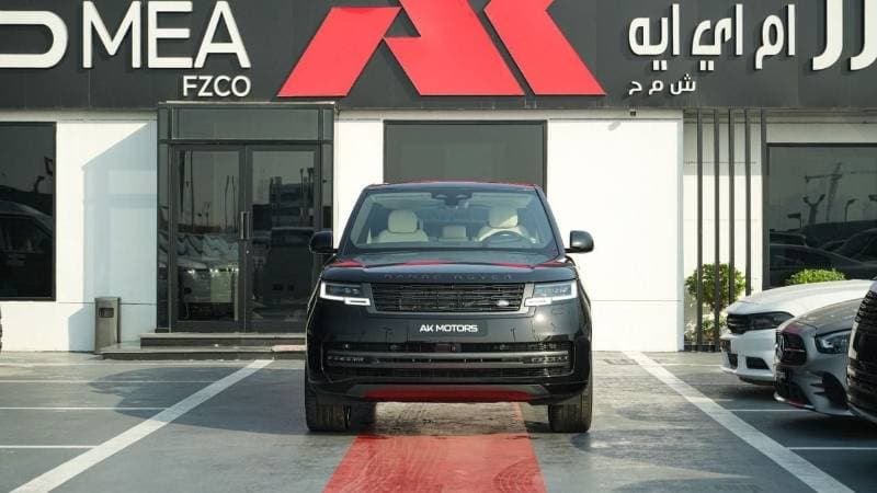 2026 Land Rover Range Rover HSE P400 thumbnail 2