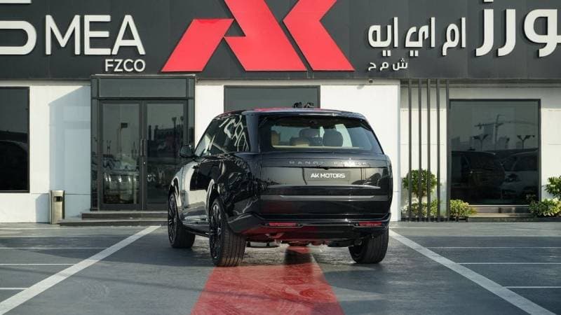 2026 Land Rover Range Rover HSE P400 thumbnail 6