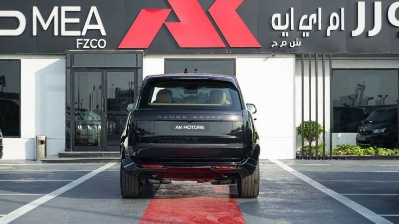 2026 Land Rover Range Rover HSE P400 thumbnail 5