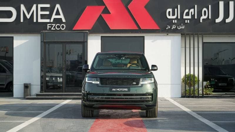 2026 Land Rover Range Rover HSE P400 thumbnail 2