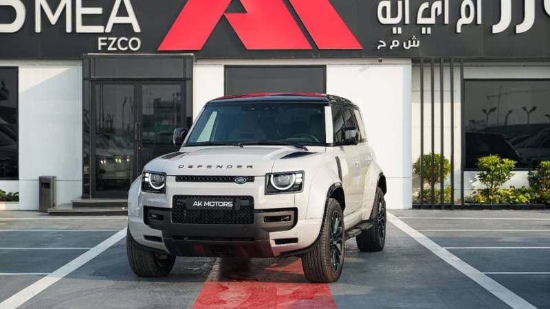2026 Land Rover Defender thumbnail 3
