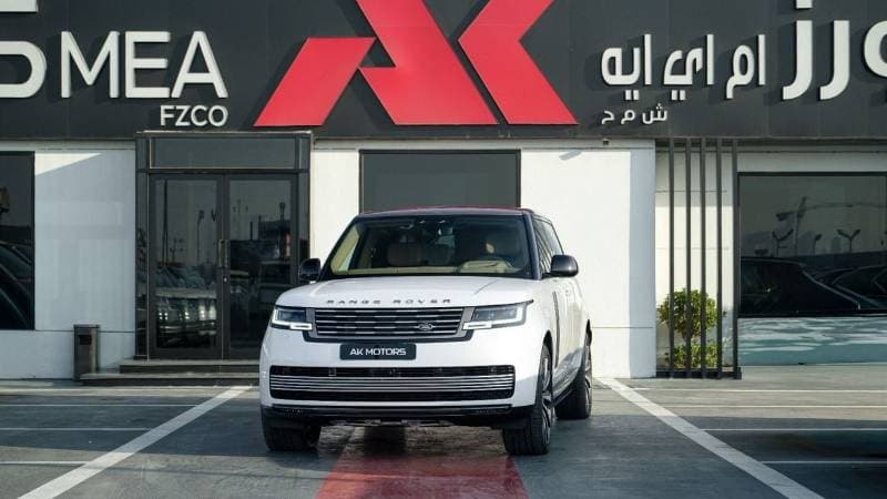 2026 Land Rover Range Rover SV LWB P615 thumbnail 3