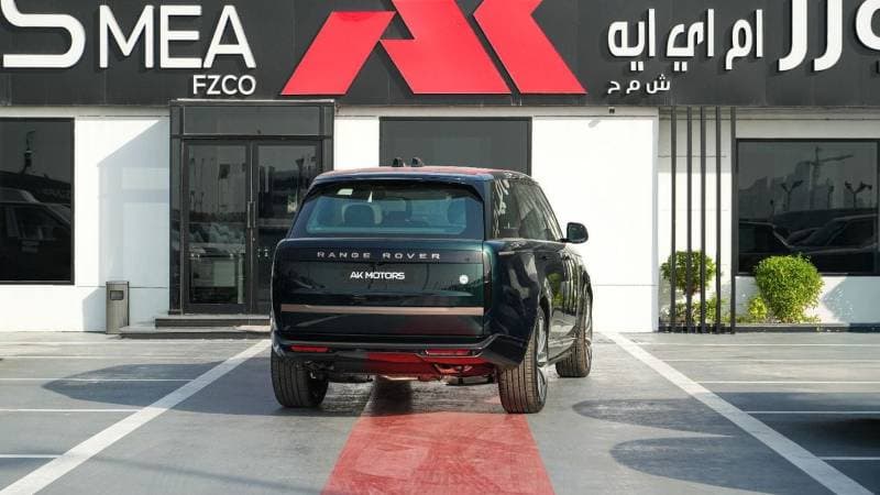 2026 Land Rover Range Rover SV LWB P615 thumbnail 4