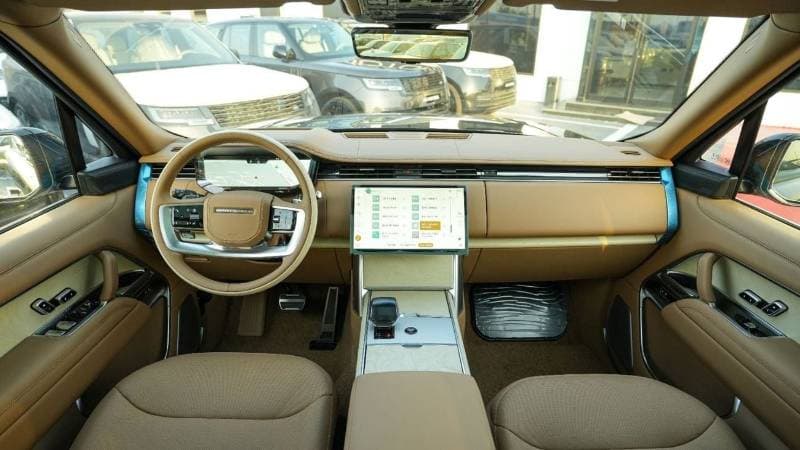 2026 Land Rover Range Rover SV LWB P615 thumbnail 8