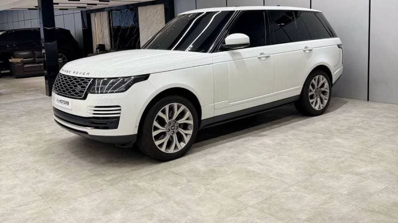 2020 Land Rover Range Rover SE