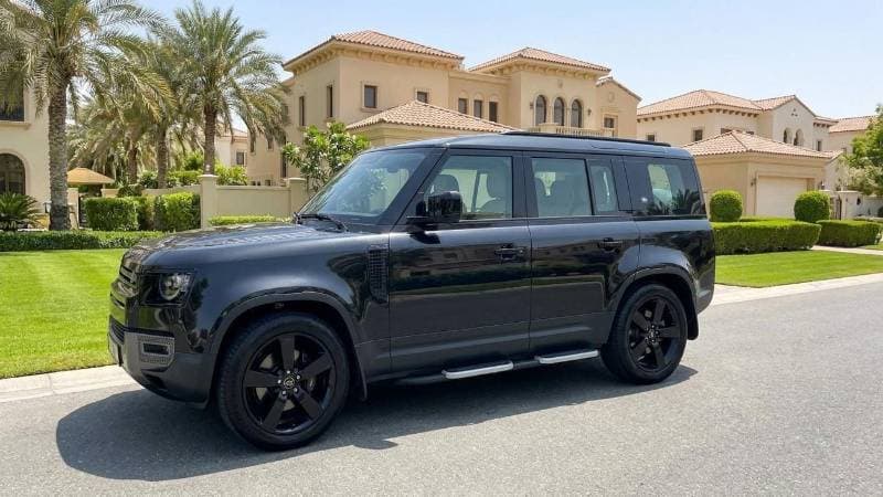 2023 Land Rover Defender thumbnail 5