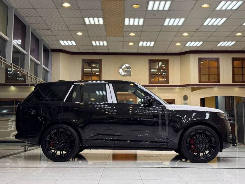 2026 Land Rover Range Rover AUTOBIOGRAPHY P530 thumbnail 4