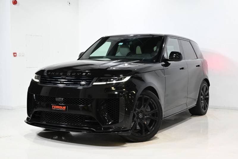 2025 Land Rover Range Rover SV thumbnail 3