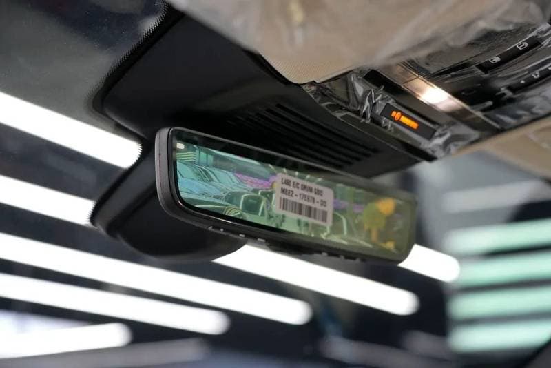 2026 Land Rover Range Rover HSE P400 thumbnail 8