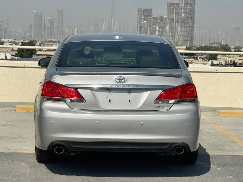 2012 Toyota Avalon LIMITED thumbnail 5