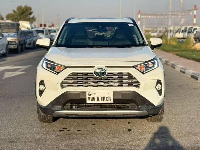 2021 Toyota RAV4 LTD HEV thumbnail 3