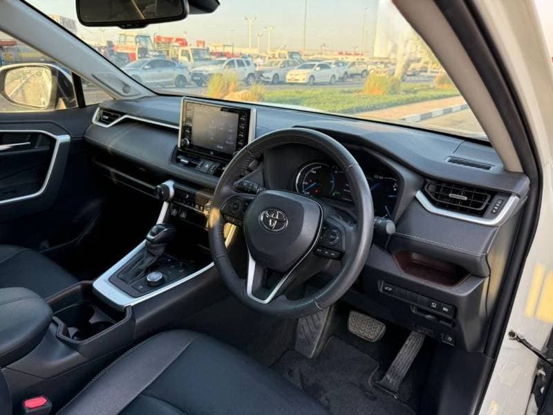 2021 Toyota RAV4 LTD HEV thumbnail 7