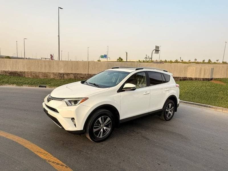 2018 Toyota RAV4 VXR thumbnail 2