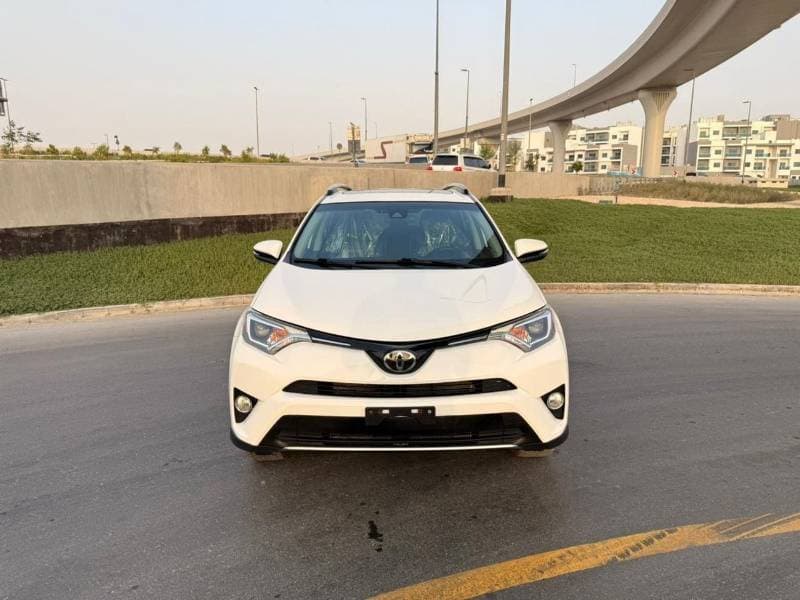 2018 Toyota RAV4 VXR thumbnail 4