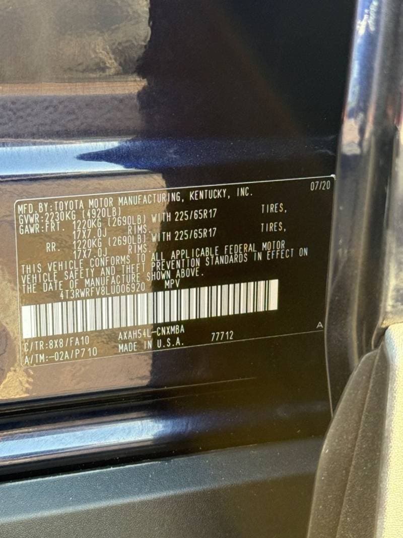 2020 Toyota RAV4 XLE thumbnail 6