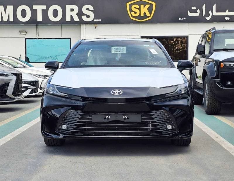 2025 Toyota Camry E PLUS HEV