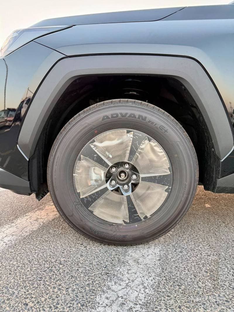 2026 Toyota RAV4 LE thumbnail 8