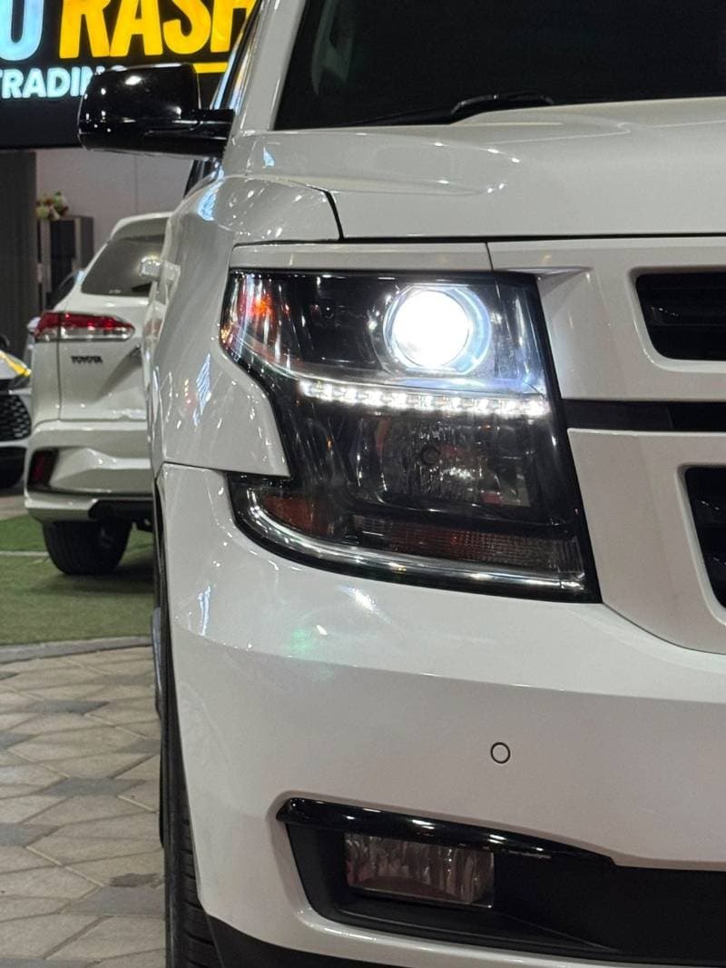 2020 Chevrolet Tahoe RST thumbnail 3