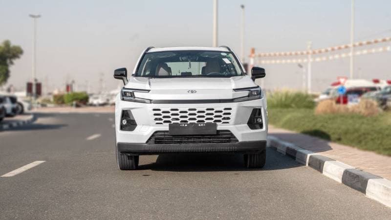 2026 Toyota RAV4 XLE thumbnail 4