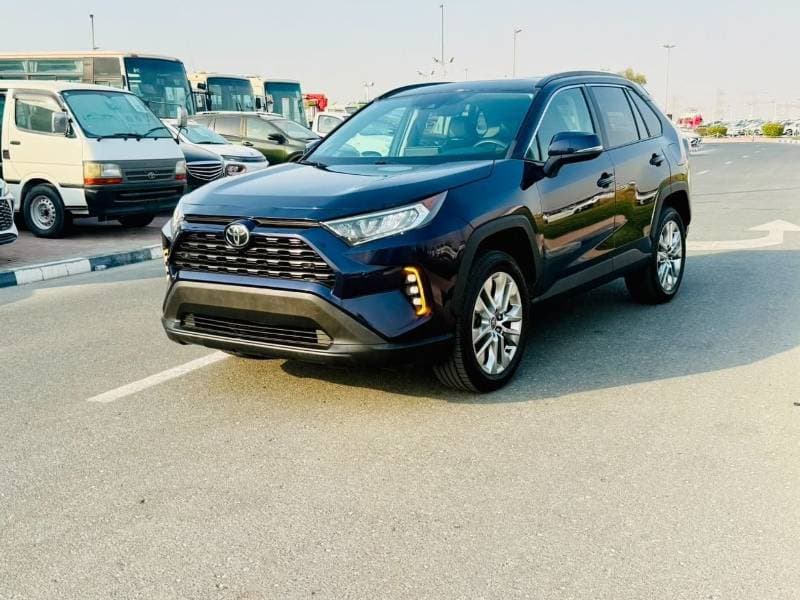 2021 Toyota RAV4 XLE