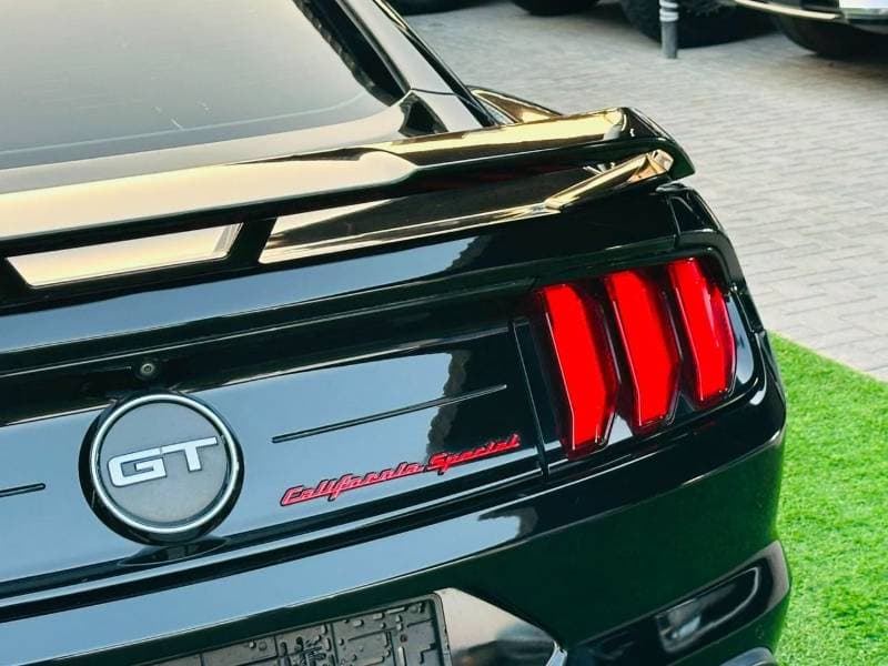 2020 Ford Mustang GT PREMIUM thumbnail 6