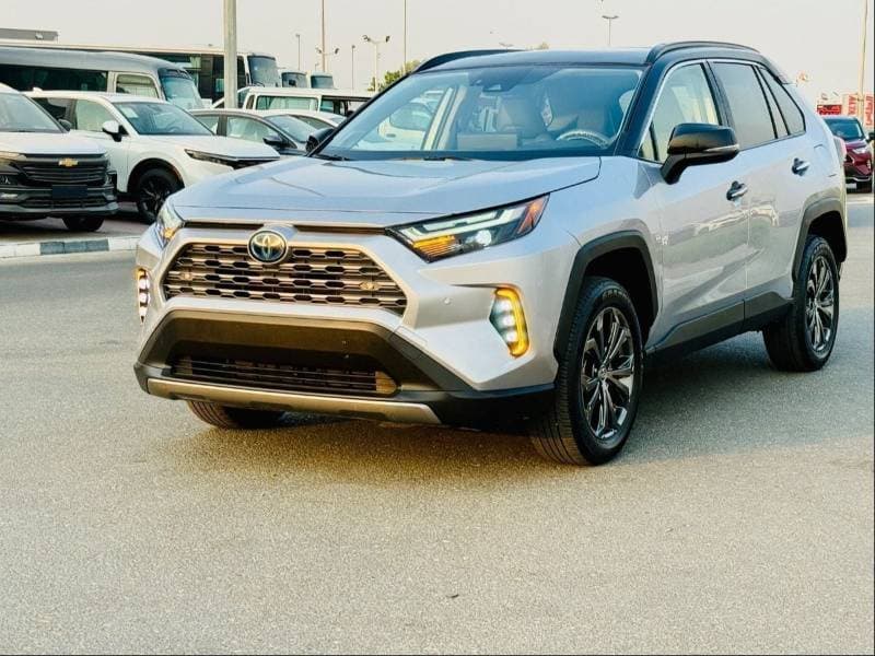 2023 Toyota RAV4 LTD HEV thumbnail 7