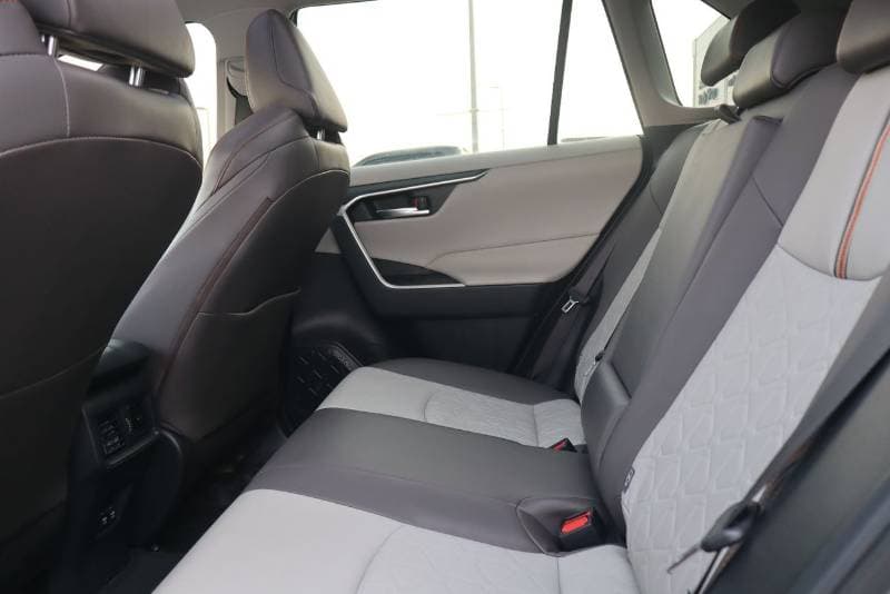 2019 Toyota RAV4 ADVENTURE thumbnail 8