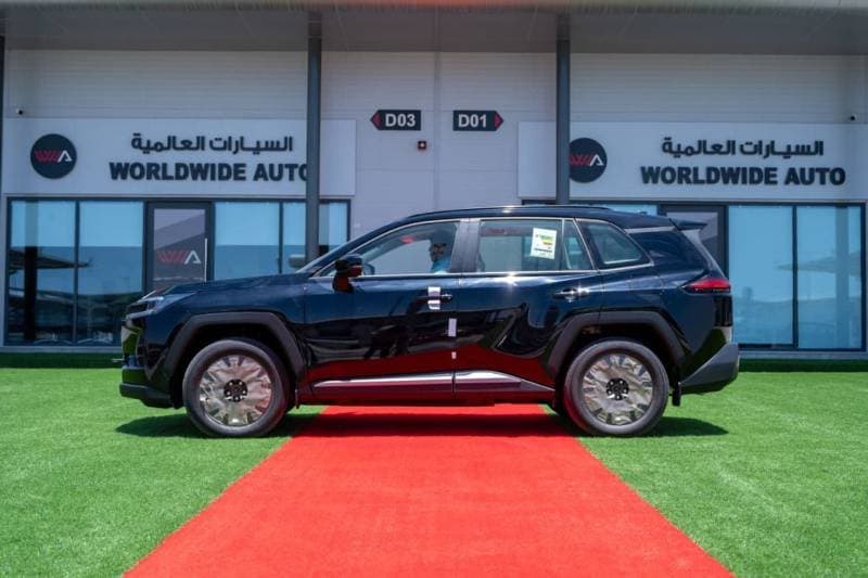 2026 Toyota RAV4 VXR HEV thumbnail 4
