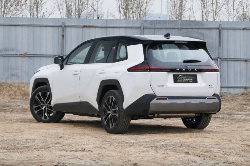 2026 Toyota RAV4 Flagship 2.5 AWD thumbnail 4