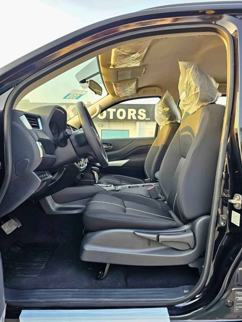 2023 Nissan X Terra SE thumbnail 7