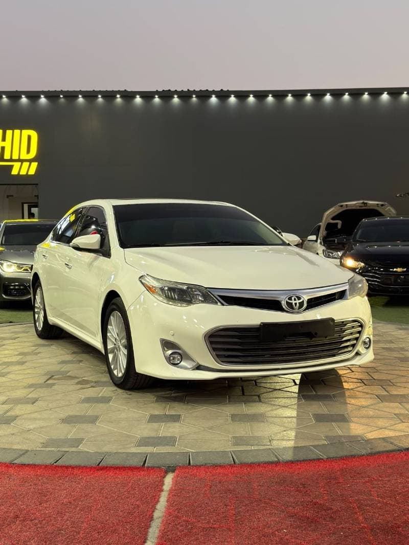 2013 Toyota Avalon LIMITED thumbnail 2