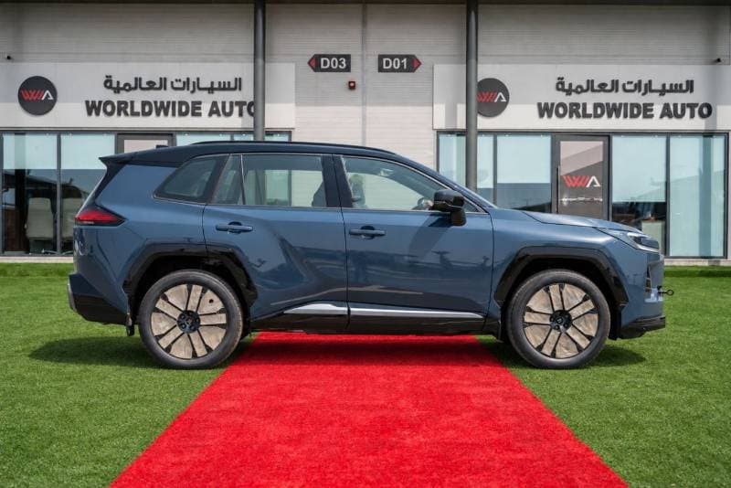 2026 Toyota RAV4 2.5 HEV XSE Z 2026 MODEL GCC thumbnail 6