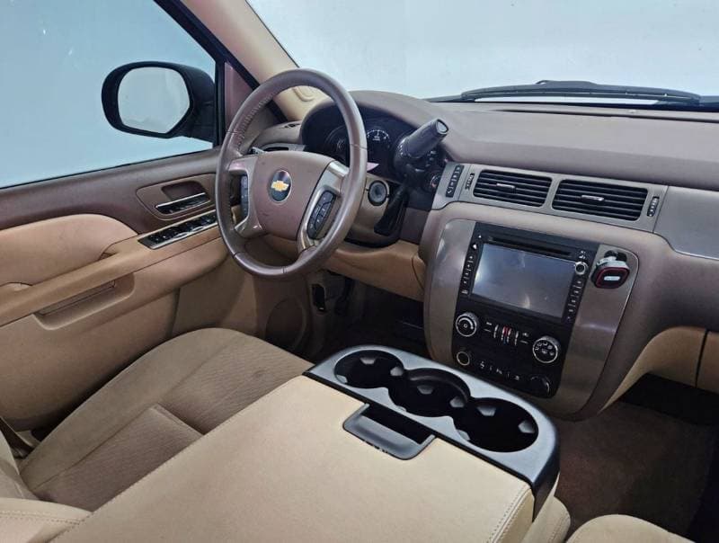 2011 Chevrolet Tahoe LS thumbnail 7