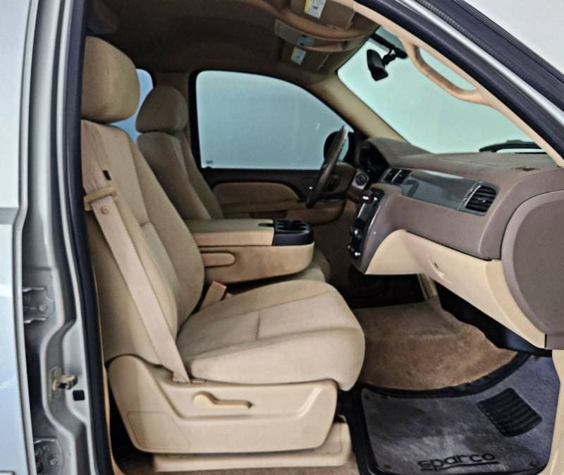 2011 Chevrolet Tahoe LS thumbnail 8