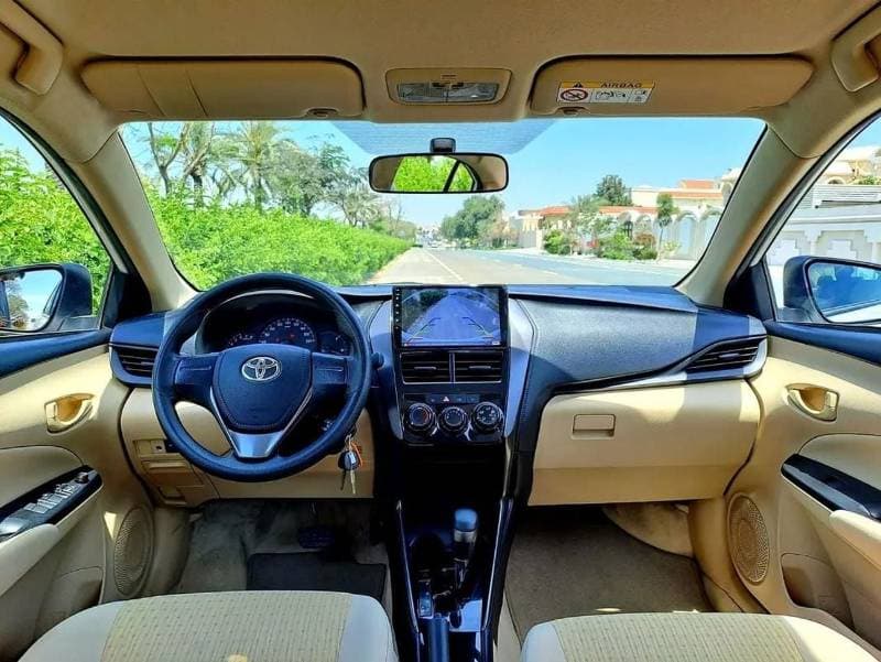 2021 Toyota Yaris E thumbnail 7