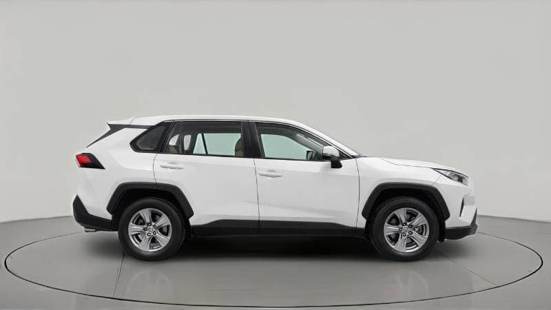 2022 Toyota RAV4 EXR thumbnail 3
