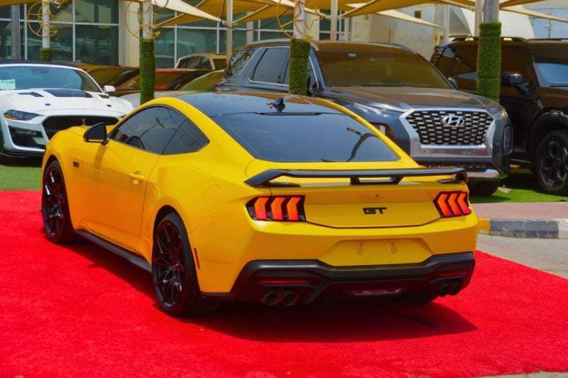 2024 Ford Mustang GT PREMIUM thumbnail 5