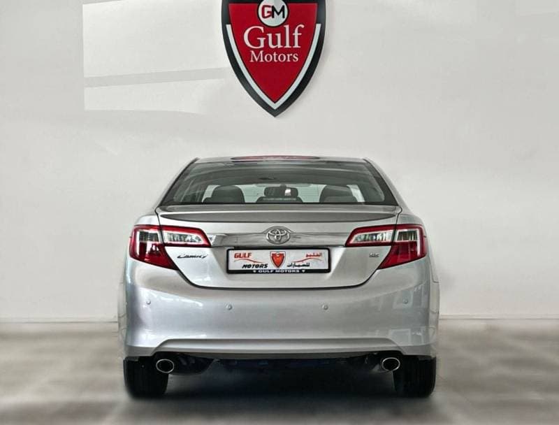 2012 Toyota Camry SE thumbnail 5