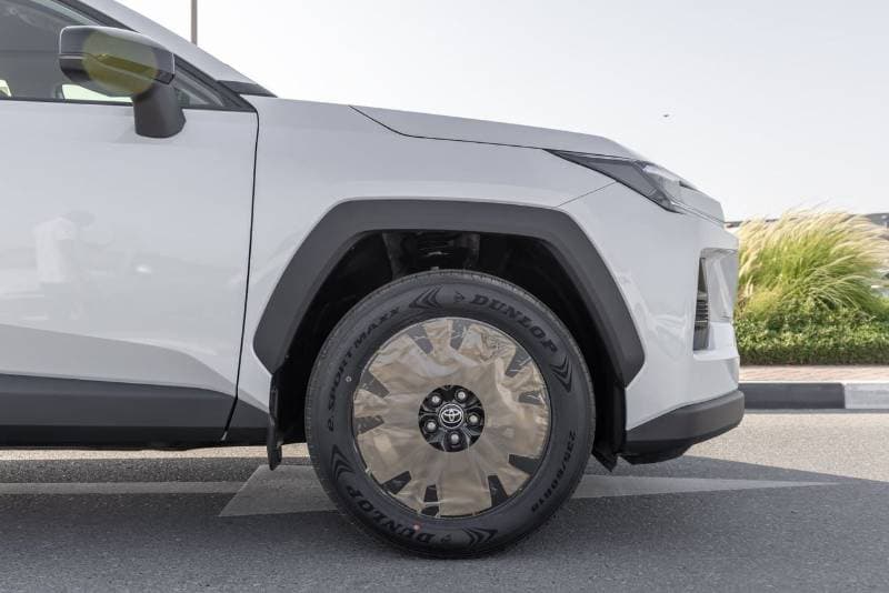2026 Toyota RAV4 XLE thumbnail 8