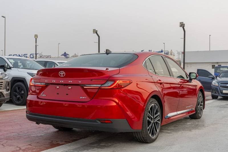 2026 Toyota Camry LUMIERE HEV thumbnail 4