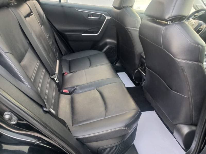 2024 Toyota RAV4 LTD HEV thumbnail 4