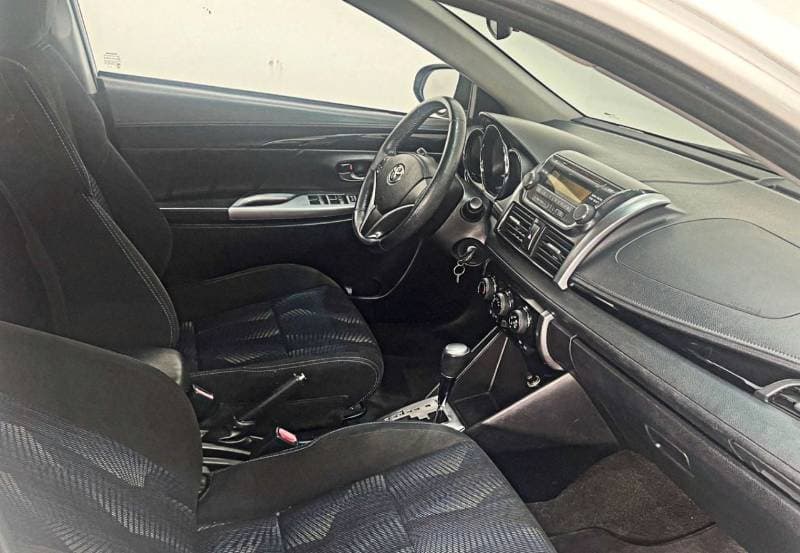2015 Toyota Yaris SPORT thumbnail 8