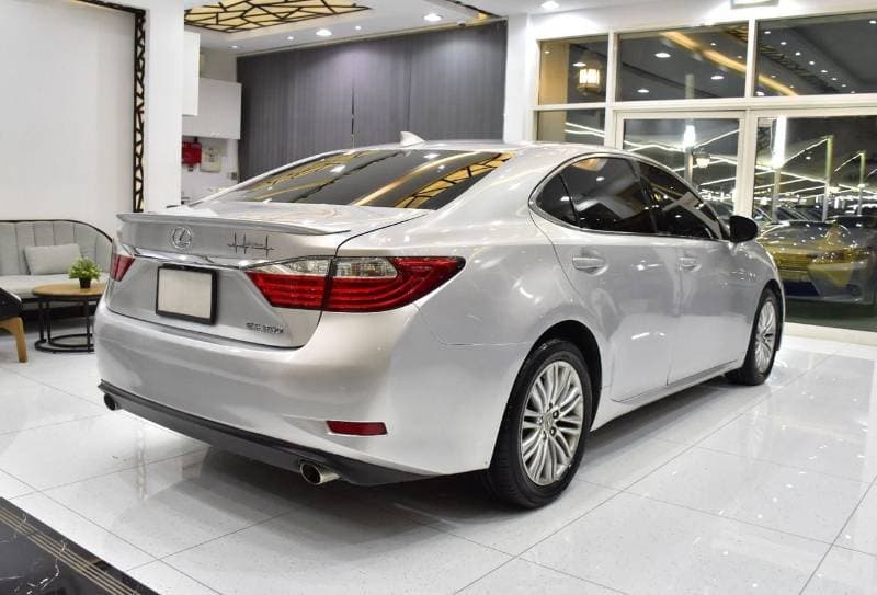 2015 Lexus ES350 PLATINUM thumbnail 6