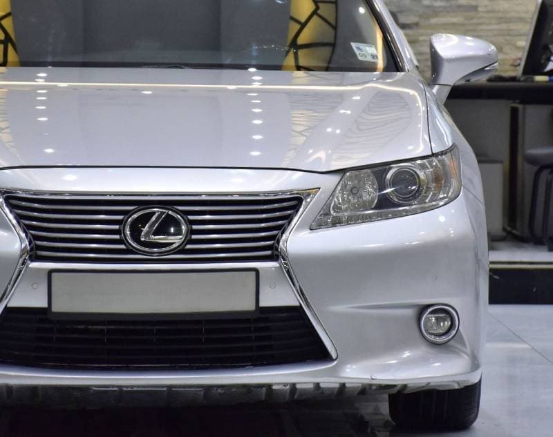 2015 Lexus ES350 PLATINUM thumbnail 4