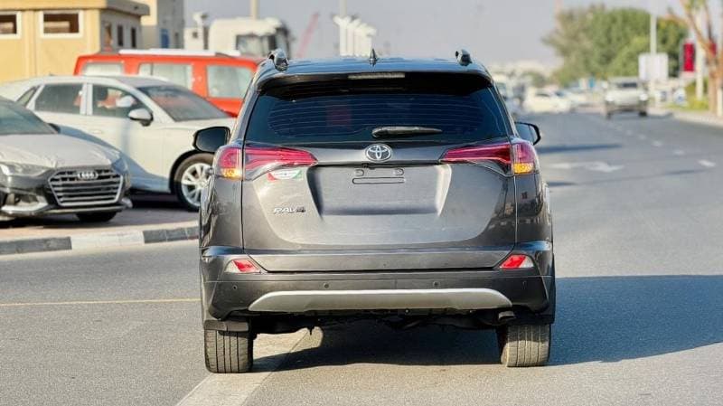 2018 Toyota RAV4 VXR thumbnail 3