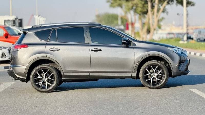 2018 Toyota RAV4 VXR thumbnail 6
