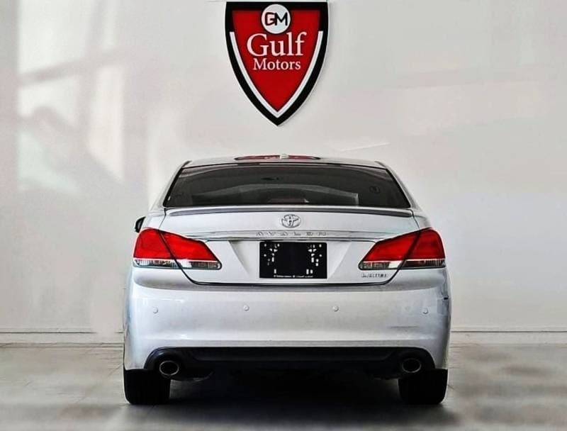 2012 Toyota Avalon LIMITED thumbnail 4