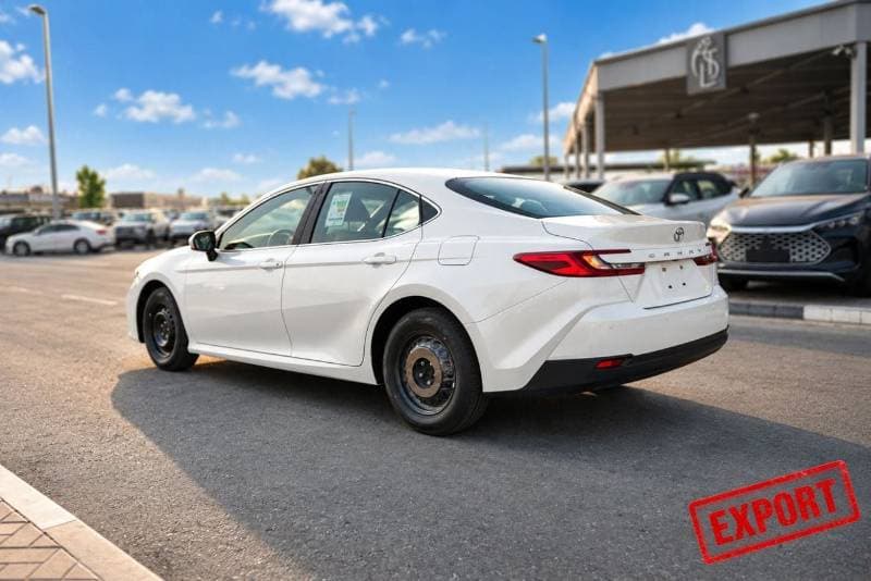 2025 Toyota Camry LE thumbnail 4